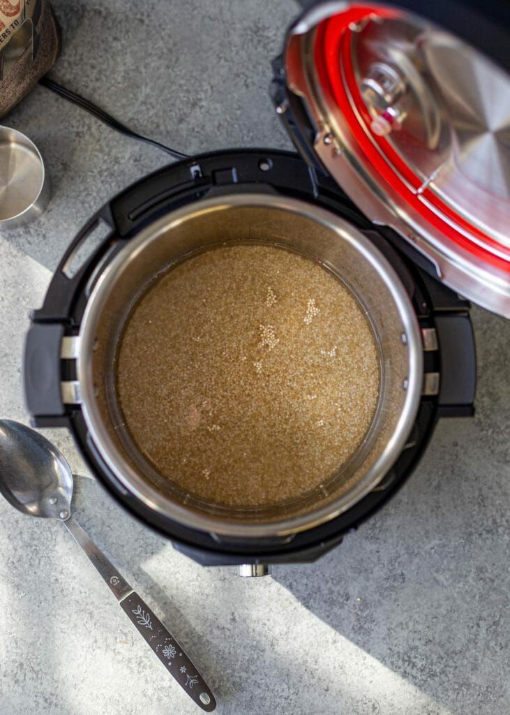 Covering quinoa with water in the instant pot