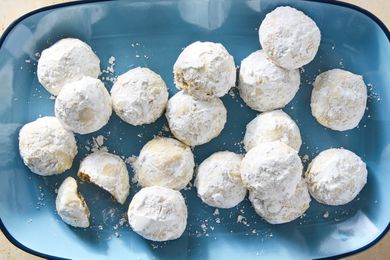 Platter of Mexican Wedding Cookies