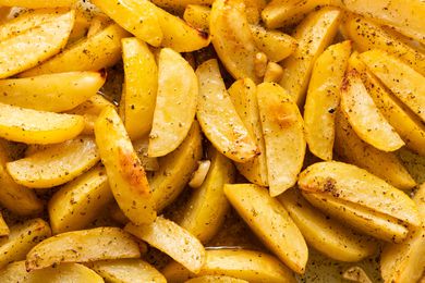 greek lemon potatoes (close-up)
