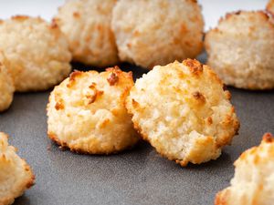 Coconut Macaroons ready to serve