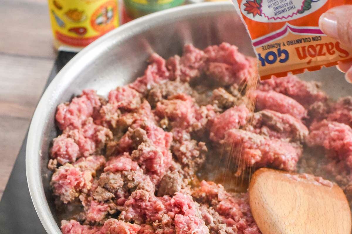 How to Make Pastelon cook the beef