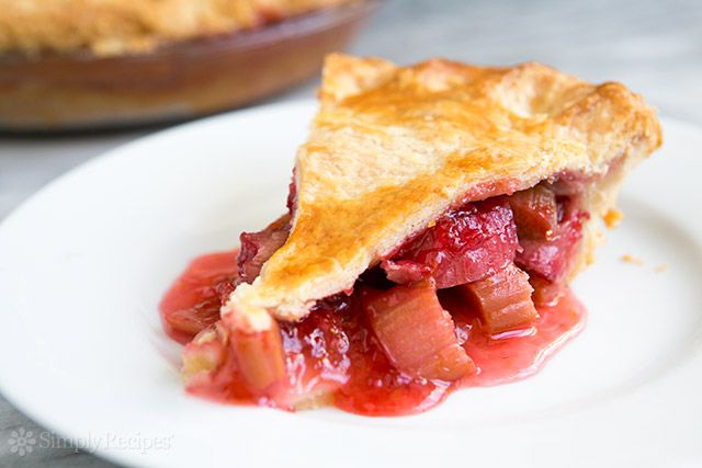 strawberry rhubarb pie