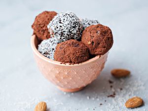 Date almond butter coconut balls