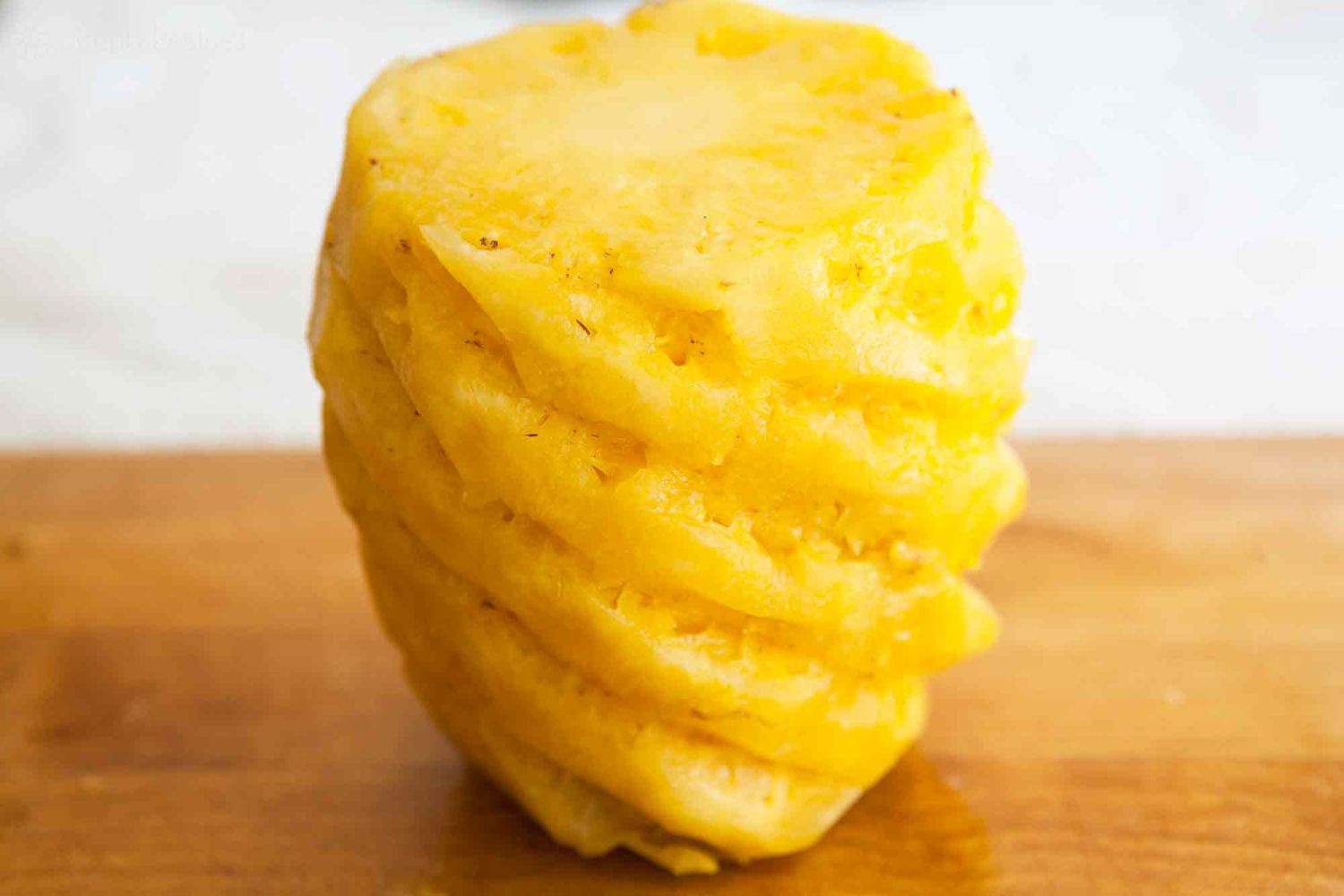 Best way to cut a pineapple