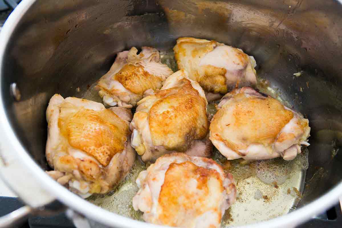 beer-braised-chicken-onions-method-1