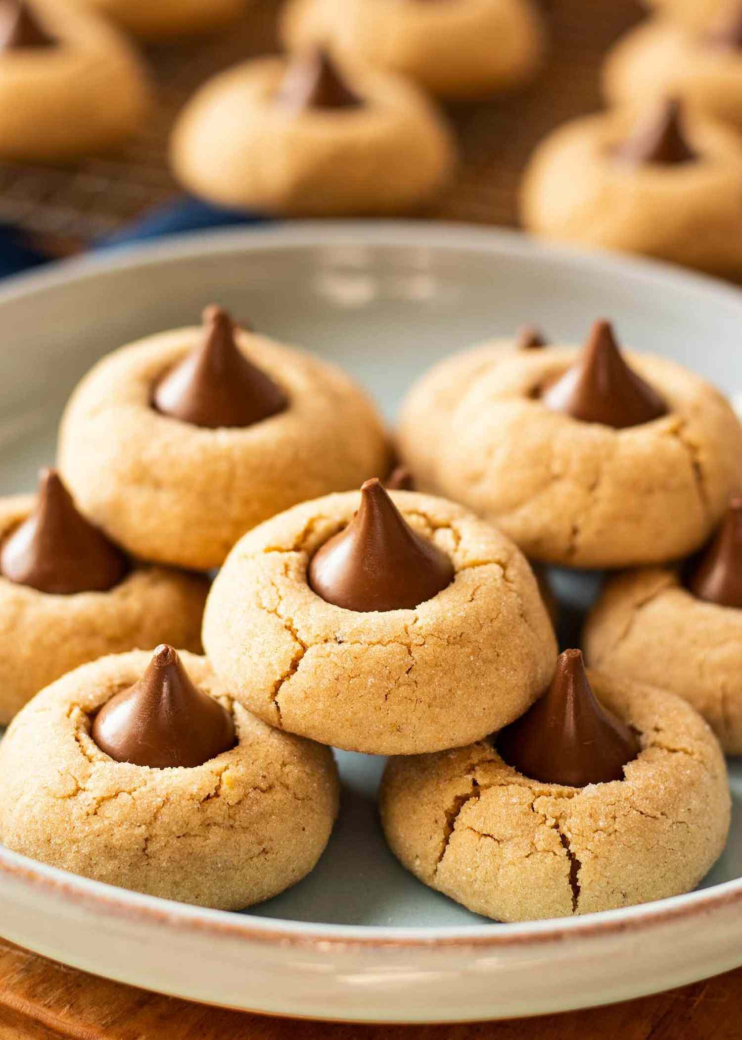 Hershey kiss cookies in a ceramic bowl.
