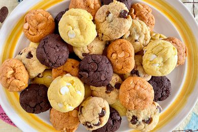Plate of 5-Ingredient Pudding Mix Cookies (With 4 Variations)