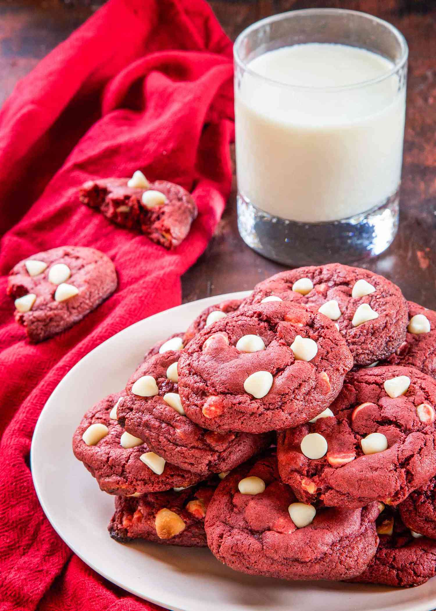 Red Velvet Cheesecake Cookies