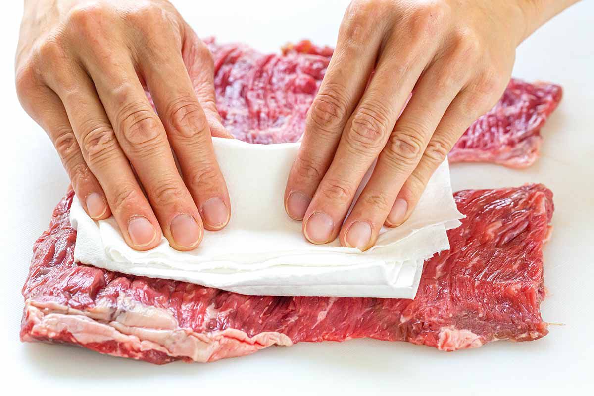 Easy Skirt Steak Recipe - drying steak