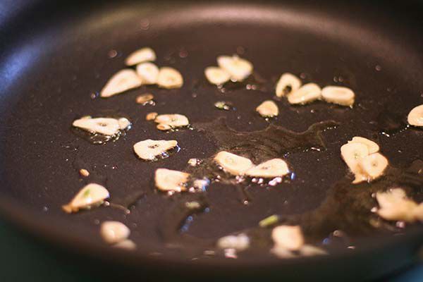 sauteed garlic spinach