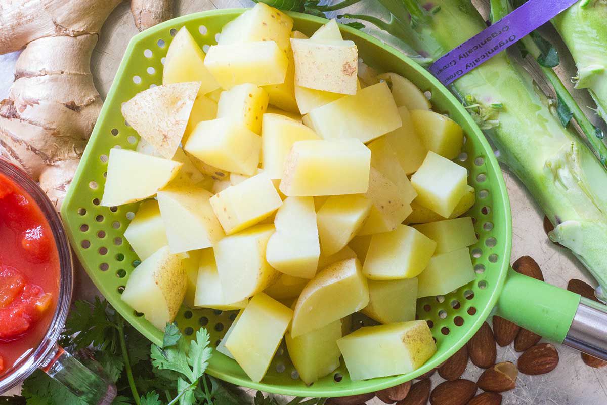 Potato Broccoli Vegan Curry