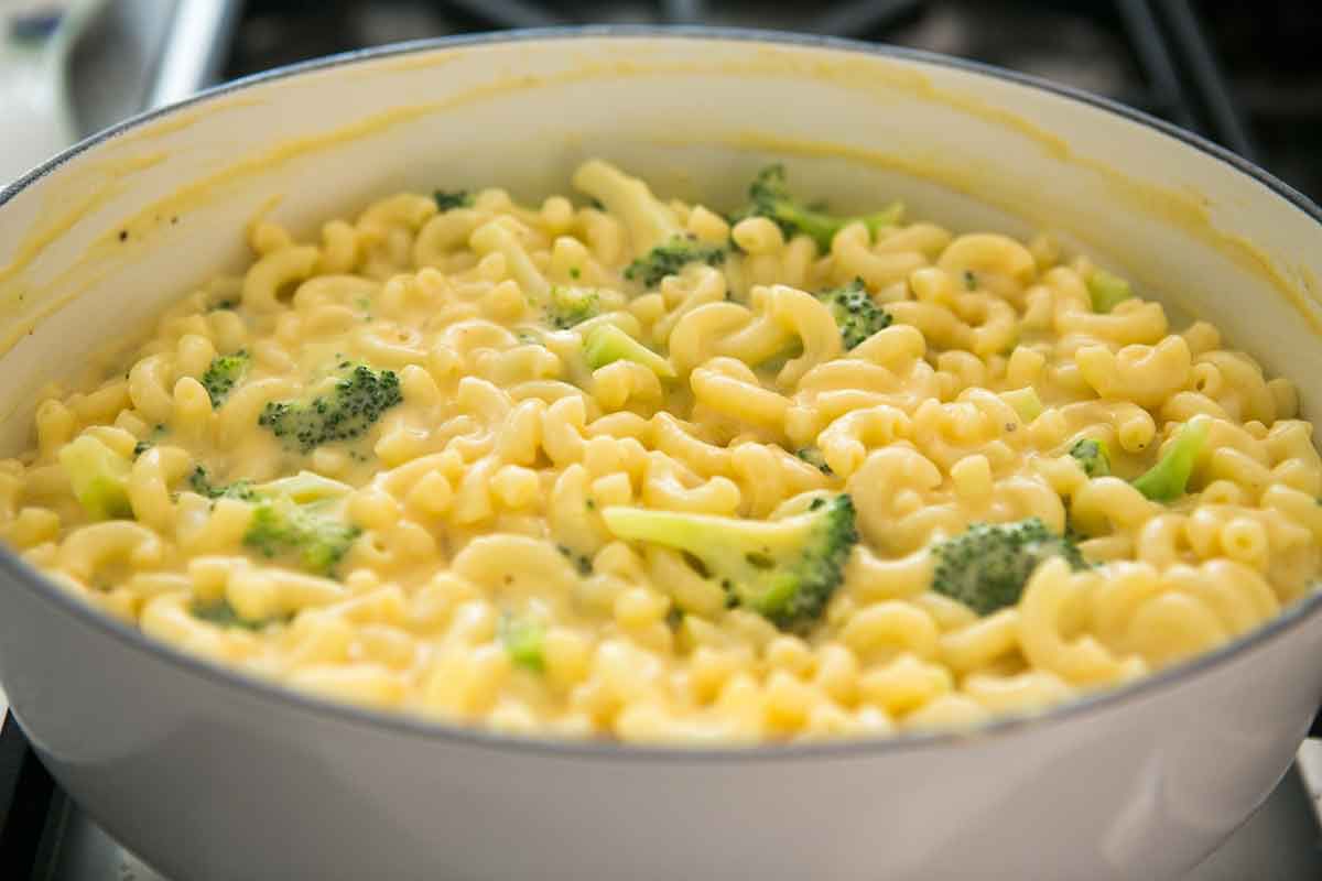 broccoli-cheddar-mac-cheese-method-7